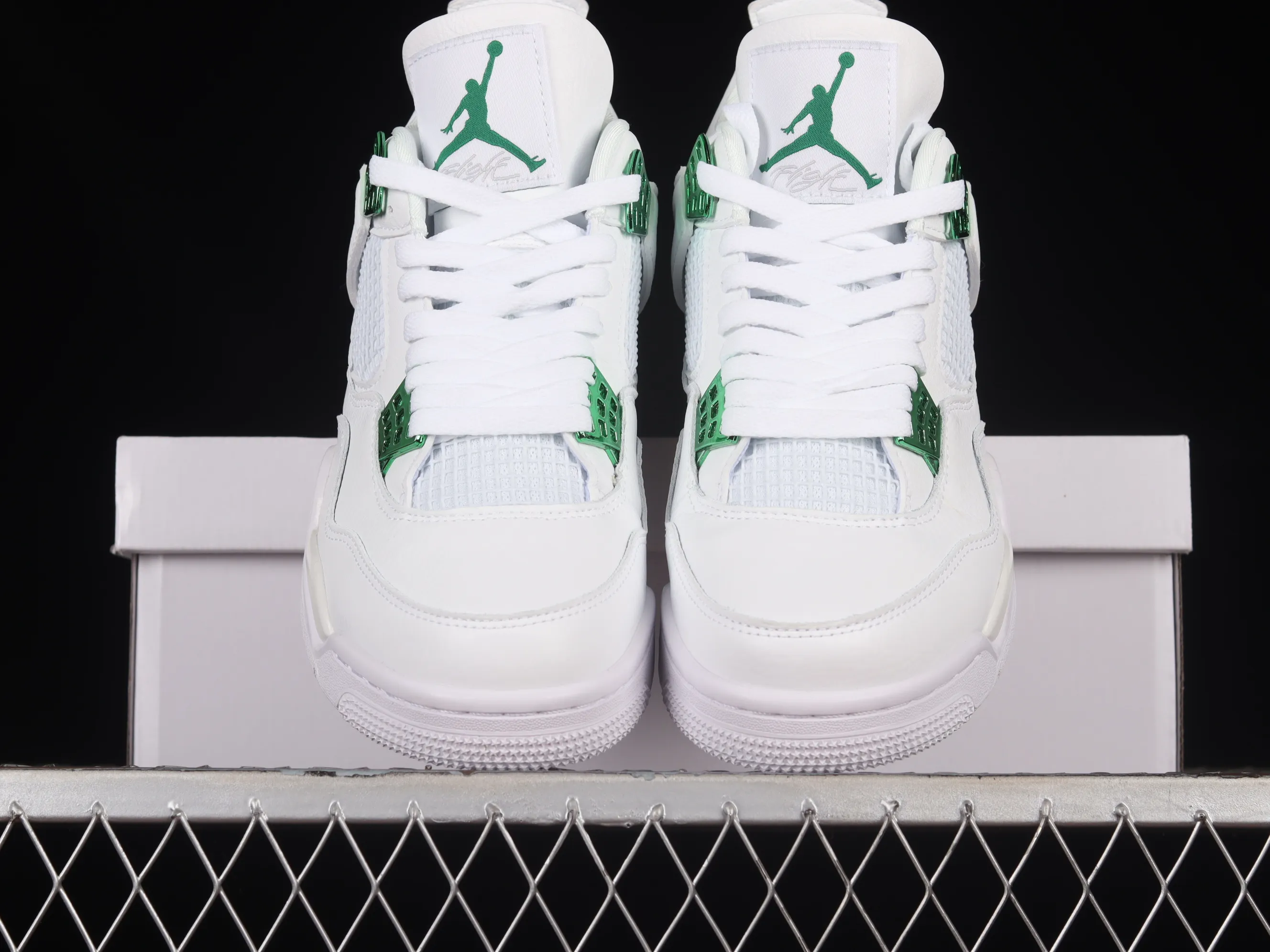 All Categories Air Jordan Jordan Series Basketball Shoes Air Jordan 4 Air Jordan 4 "Pine Green" AJ4 Joe 4 White Green First Layer Authentic Standard CT8527-113